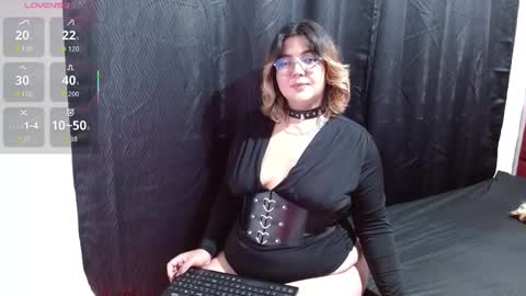 Roxana online show from October 17, 6:22 pm