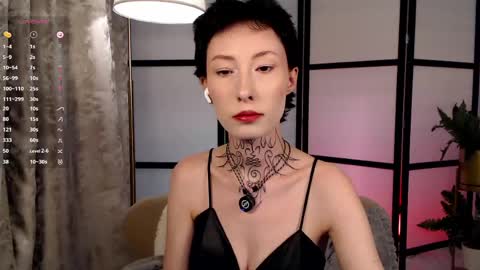 roxanne online show from May 17, 3:38 am