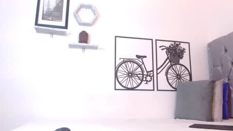 Snapshot of roxy_stone1 chatting on February 12, 7:45 pm roxy_stone1 online show from February 12, 7:45 pm