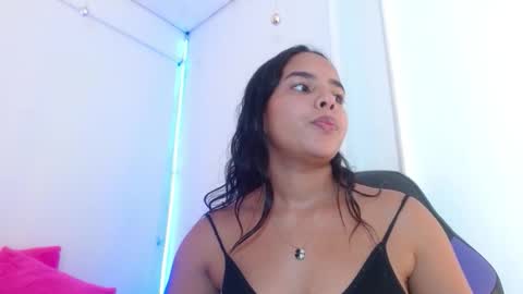 Snapshot of roxy_stone1 chatting on September 26, 11:45 pm roxy_stone1 online show from September 26, 11:45 pm