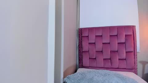 roxy_stone1 online show from February 28, 9:25 pm