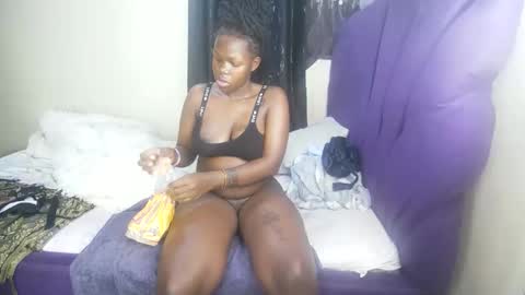 royal_charm online show from February 22, 12:28 pm