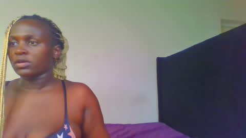 Snapshot of royal_goddes chatting on March 2, 5:33 am goddes online show from March 2, 5:33 am