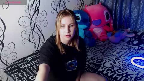 Snapshot of royangela chatting on September 25, 9:34 pm angela online show from September 25, 9:34 pm