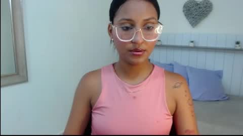 rubi_diamondk online show from April 16, 8:19 pm