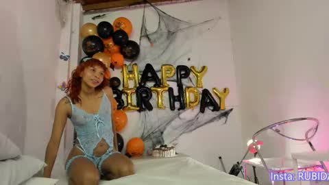 Snapshot of rubidaniells_ chatting on October 11, 11:36 am Daniells online show from October 11, 11:36 am