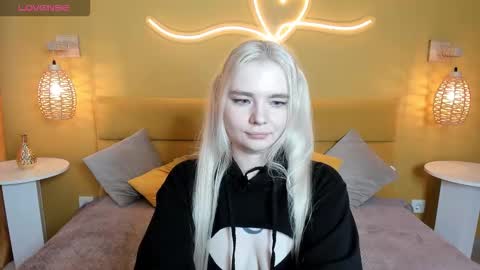 ruthbryant online show from September 14, 8:56 am