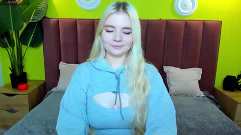 ruthbryant online show from November 7, 1:11 am