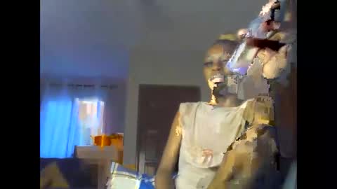 Snapshot of s_weetally chatting on October 18, 1:58 pm Ally online show from October 18, 1:58 pm