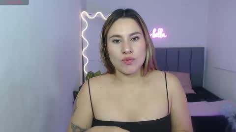 Snapshot of saaya_tay chatting on March 4, 3:00 am saaya_tay online show from March 4, 3:00 am