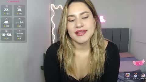 Snapshot of saaya_tay chatting on March 12, 3:02 am saaya_tay online show from March 12, 3:02 am