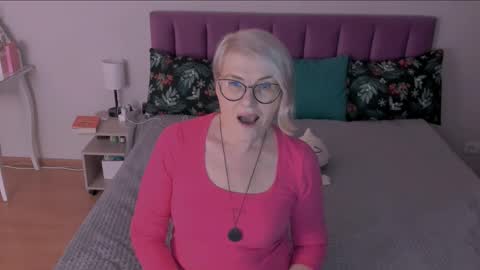 Sabrina MacMarren online show from March 6, 8:59 pm