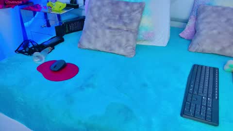 Sabrinna online show from December 2, 8:11 pm