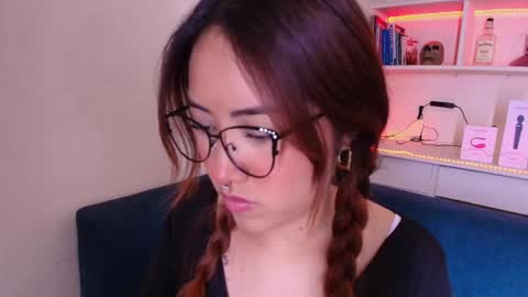 Cami online show from December 4, 7:36 pm