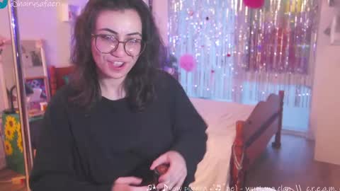 Snapshot of safaeri chatting on February 6, 10:00 pm Safa online show from February 6, 10:00 pm