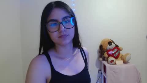 Sahaliefox  online show from September 28, 1:34 am