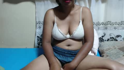 Snapshot of sahobelle chatting on February 15, 3:42 am sahobelle online show from February 15, 3:42 am