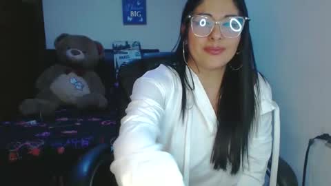 Snapshot of sahotlove1 chatting on September 30, 2:06 am Karina online show from September 30, 2:06 am
