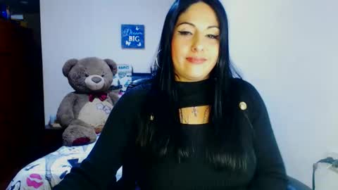 Snapshot of sahotlove1 chatting on September 12, 2:01 am Karina online show from September 12, 2:01 am