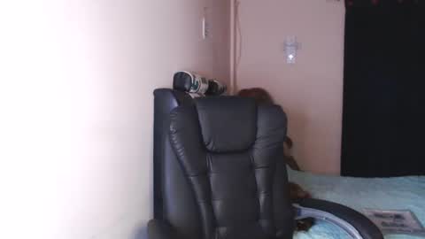 Snapshot of sahotlove1 chatting on March 11, 2:32 am Karina online show from March 11, 2:32 am
