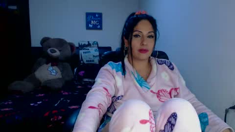 Snapshot of sahotlove1 chatting on September 18, 2:10 am Karina online show from September 18, 2:10 am