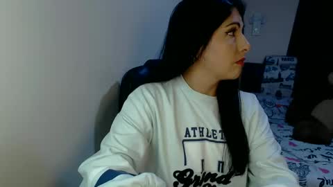 Snapshot of sahotlove1 chatting on October 14, 12:46 am Karina online show from October 14, 12:46 am