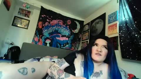 salemsslut online show from January 6, 4:23 pm