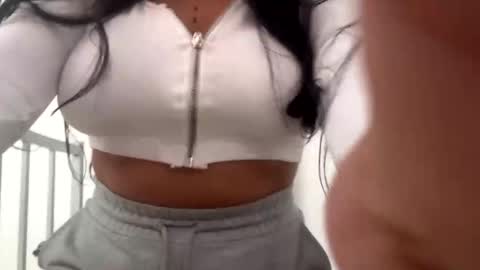 Snapshot of salma_iria chatting on September 18, 5:33 pm Salma  online show from September 18, 5:33 pm