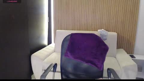 Salome online show from February 9, 10:45 pm