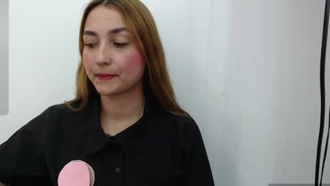 SALOME online show from November 19, 4:07 pm