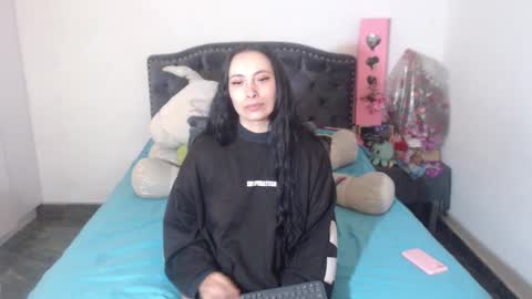 yenny online show from October 5, 3:44 am