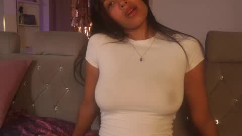 Snapshot of sam_robert17 chatting on October 7, 1:37 pm Samantha Roberts online show from October 7, 1:37 pm