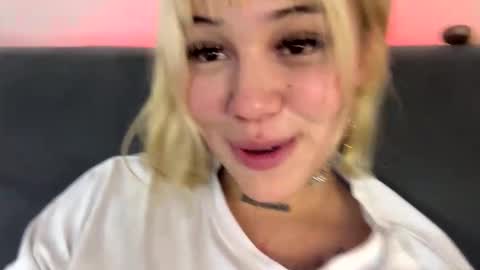 samantha_browwnn online show from November 3, 5:11 am