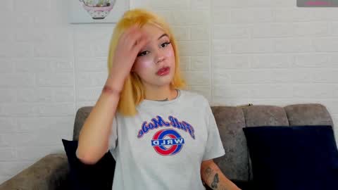 Snapshot of samantha_browwnn chatting on January 24, 7:07 pm samantha_browwnn online show from January 24, 7:07 pm