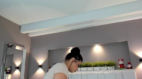 Snapshot of samanthaa_22_ chatting on December 28, 3:58 am Samanthaa online show from December 28, 3:58 am