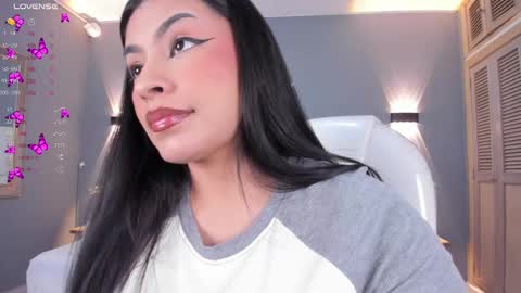 Snapshot of samanthaa_22_ chatting on September 23, 11:52 am Samanthaa online show from September 23, 11:52 am