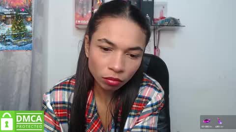 Snapshot of samanthaa_queen chatting on January 3, 9:47 am sam online show from January 3, 9:47 am