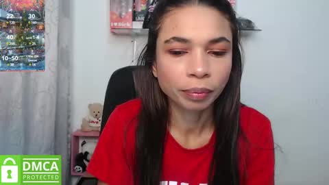 Snapshot of samanthaa_queen chatting on January 6, 10:24 am sam online show from January 6, 10:24 am