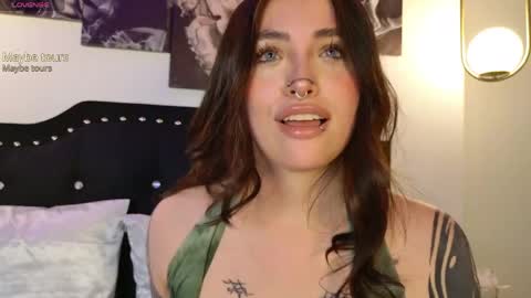 IGSamanthaGrant 10 online show from April 21, 1:42 am