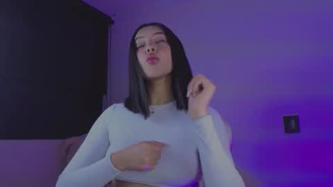 Snapshot of samara_lam chatting on September 18, 3:49 am Sammy  online show from September 18, 3:49 am