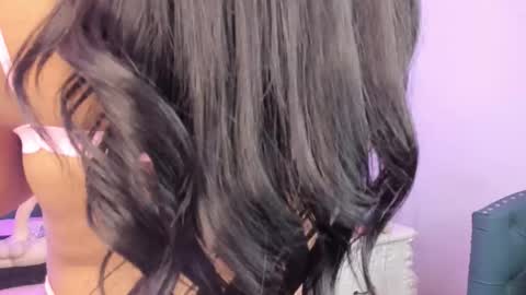 Snapshot of samara_warren chatting on September 23, 11:41 am Samara Warren online show from September 23, 11:41 am