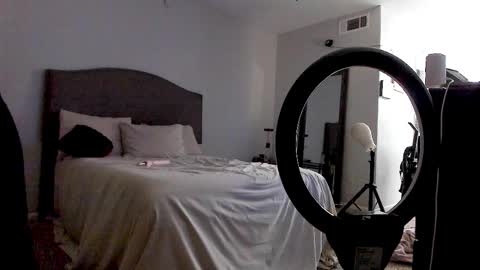 Yaya online show from October 20, 12:57 am