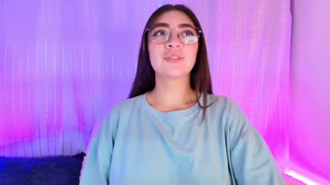 Snapshot of samii_evans chatting on February 6, 3:16 am samii evans  online show from February 6, 3:16 am