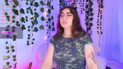 Snapshot of samii_evans chatting on September 9, 3:50 am samii evans  online show from September 9, 3:50 am