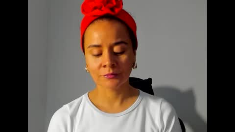 sam online show from September 14, 8:40 pm