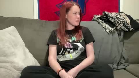 Playful Sammie online show from February 27, 11:59 pm