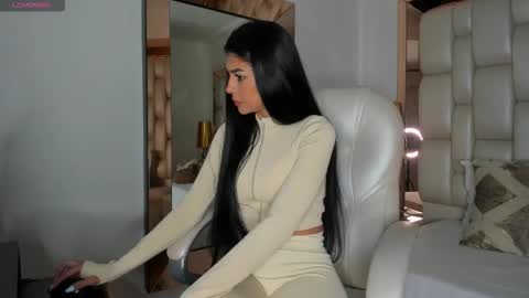 Sammy online show from December 4, 5:35 pm