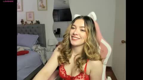 Snapshot of samysweet_8 chatting on December 11, 1:39 pm Samanta online show from December 11, 1:39 pm