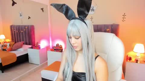 samyy_johnson online show from October 7, 1:26 pm