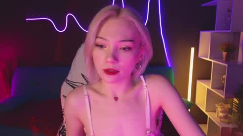 Sandy  online show from January 26, 1:09 am